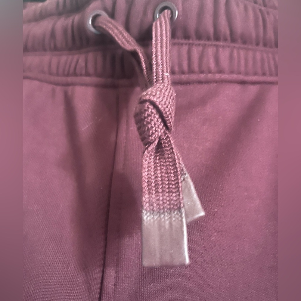 Athleta Women’s  Deep Burgundy Joggers - Picture 4 of 5